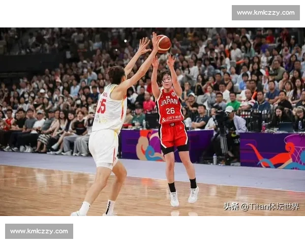 央视直击女篮中日对决：张子宇内线无解，宫鲁鸣战术显神威
