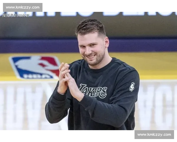 小莫里斯力挺东契奇：体型争议系媒体炒作，得分能力无关胖瘦