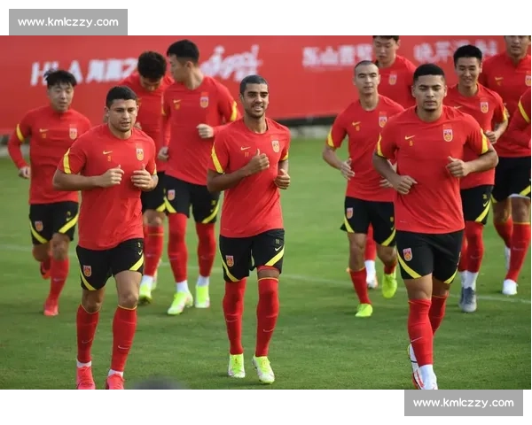 重庆国脚赛后饮酒风波：职业边界争议与舆论撕裂